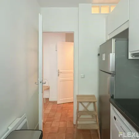 Flexliving - - Augereau Holiday home