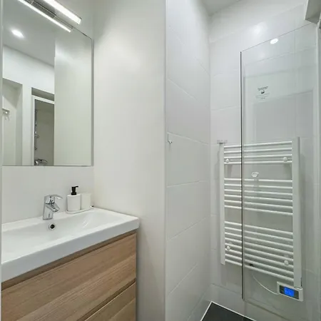 Holiday home Flexliving - - Augereau Paris